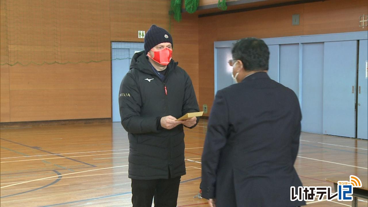 フェンシング東京五輪ウクライナ人コーチに救援金