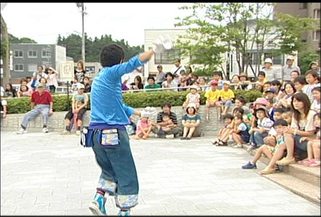 ちびっこ駅伝大会、大道芸フェスタなどイベント多彩