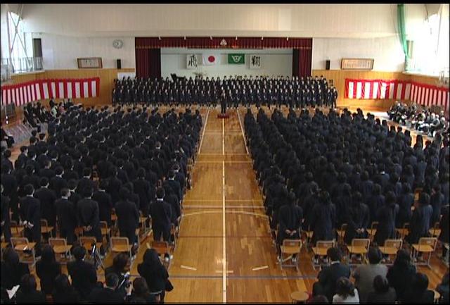 上伊那の小中学校で卒業式