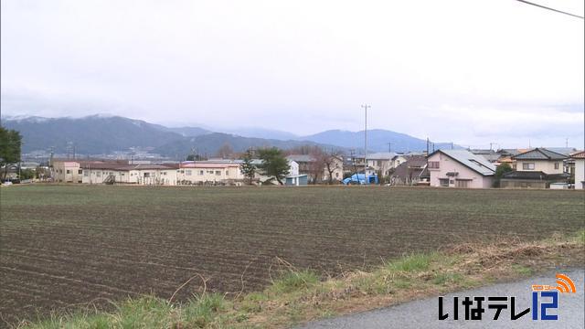 村長選　一夜明けて　「人口増に伴う課題」