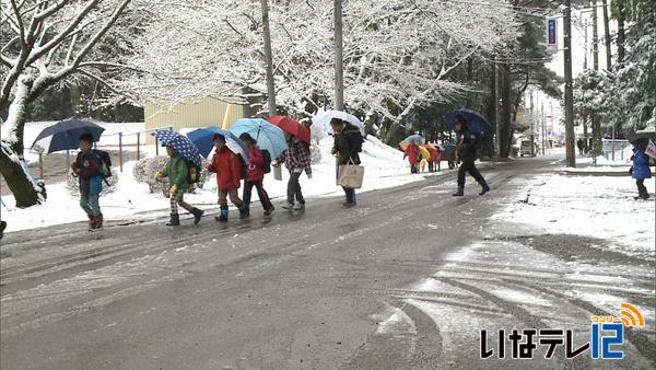 伊那地域　１月下旬並みの気温　雪景色