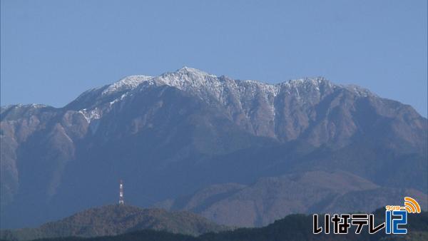 中央アルプスで初冠雪