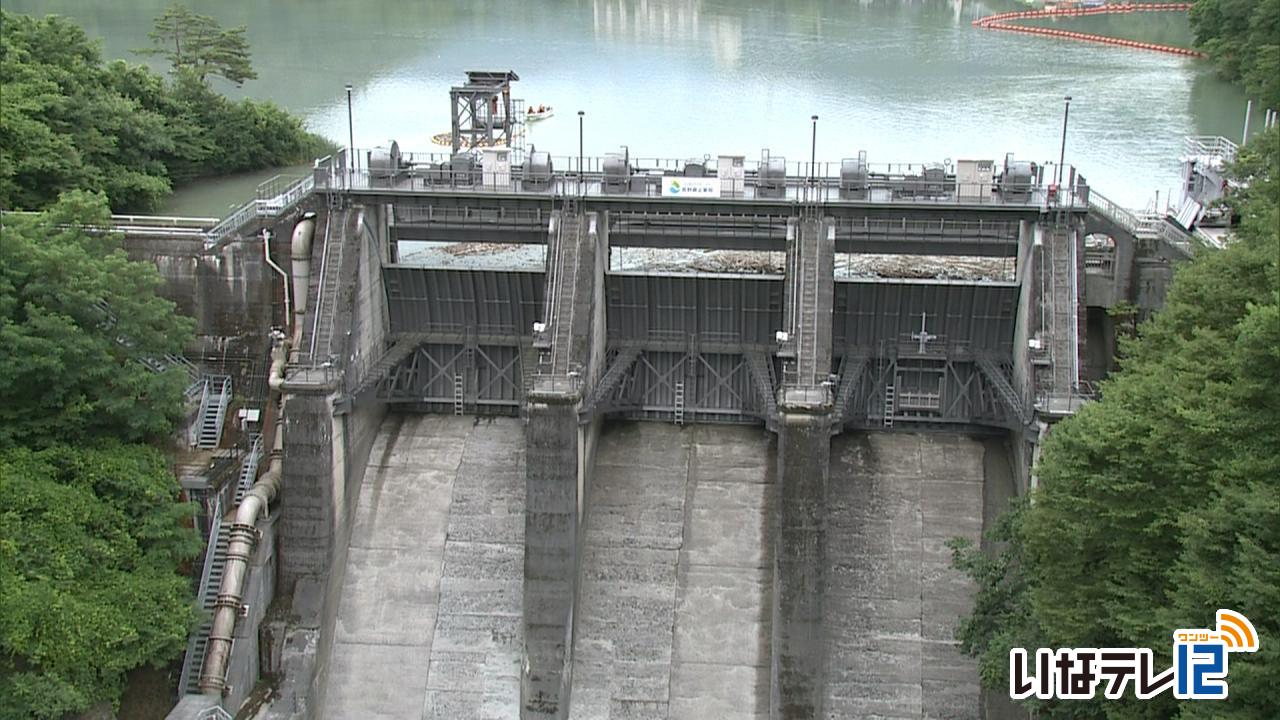 長野県企業局　市内３か所の発電所改修工事完了を記念しアマゴ放流