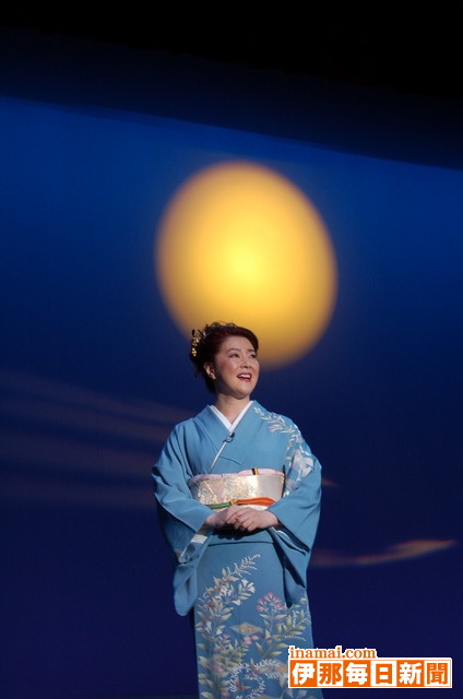 京都嵯峨野のしだれ桜を舞台にした甘く切ない恋物語「しだれ桜」の語りに魅了