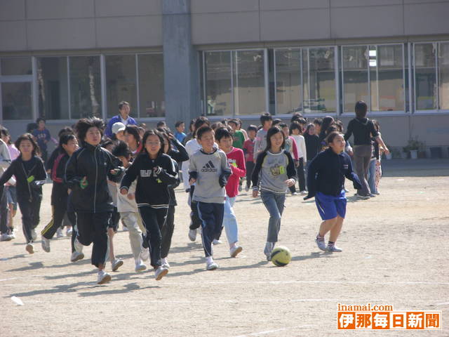 休み時間に抜き打ちで避難訓練