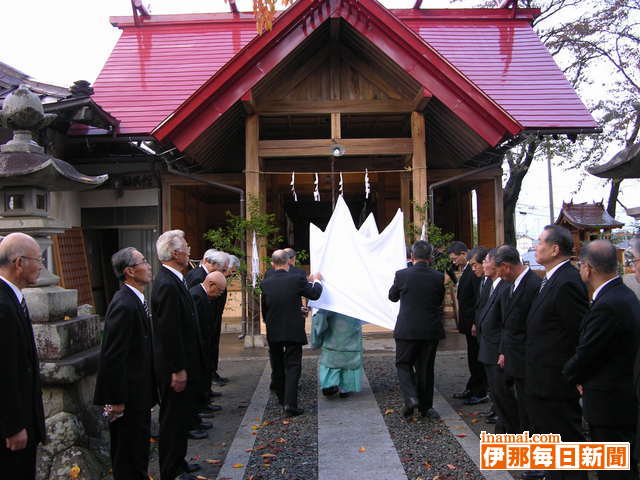 「平成の大改修」終えご神体社殿に、津島神社で遷座祭落成祝う