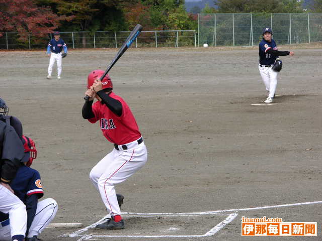 友好都市の行政マンが野球で交流