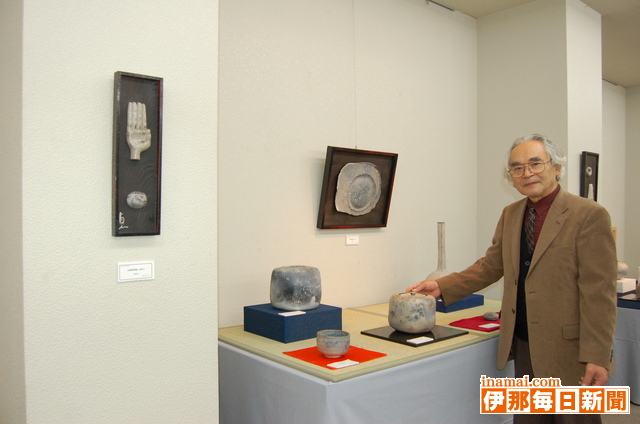 はら美術で飯田市の陶芸家・市瀬貞人さんによる作陶展