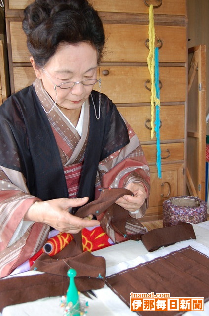 上伊那和裁連盟会長<br>伊那市荒井区室町<br>竹入良子さん(71)