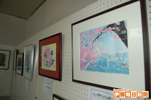 赤穂公民館のギャラリー道くさで「駒ケ根版画の会」の作品展