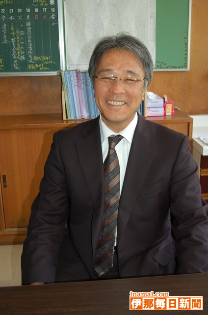 中沢小学校校長<br>今井晃校長(54)