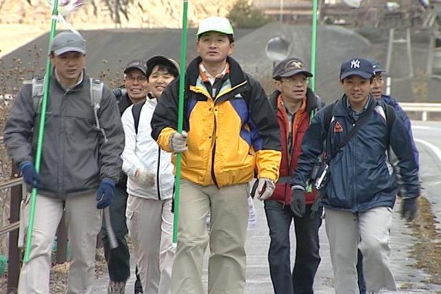 秋葉街道全線踏破へ<br>道普請隊メンバーが秋葉神社目指し出発