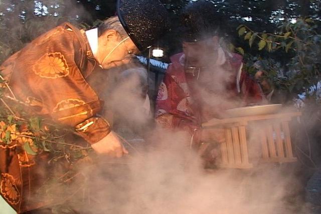 小河内神社でお筒粥の神事