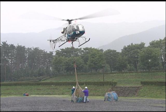 西駒山荘へ荷上げ