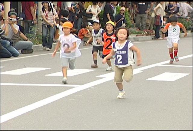 ちびっこ駅伝大会、大道芸フェスタなどイベント多彩