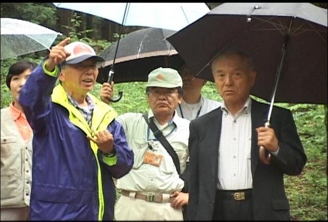 知事が森林ボラグループ「森だくさんの会」視察