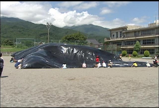 西春南学童クラブが気球に挑戦