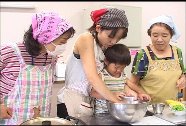 東春近子育て学級がおやつ作り