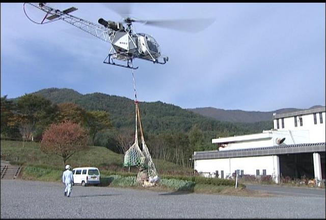 西駒山荘荷下げ