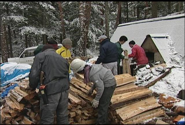 ますみヶ丘で炭焼き体験会