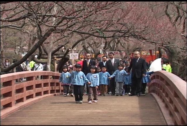 高遠城址公園で公園開き