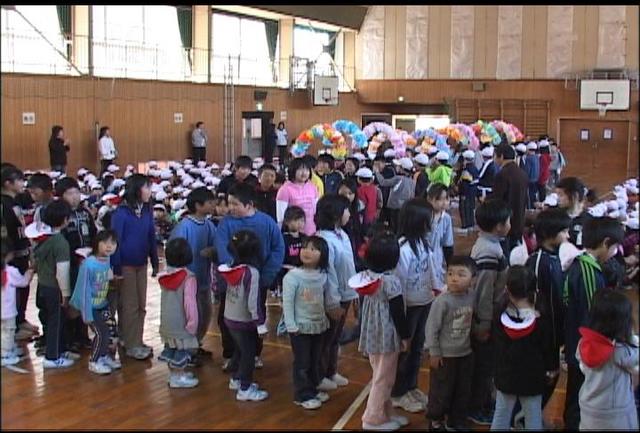 伊那北小で1年生を迎える会