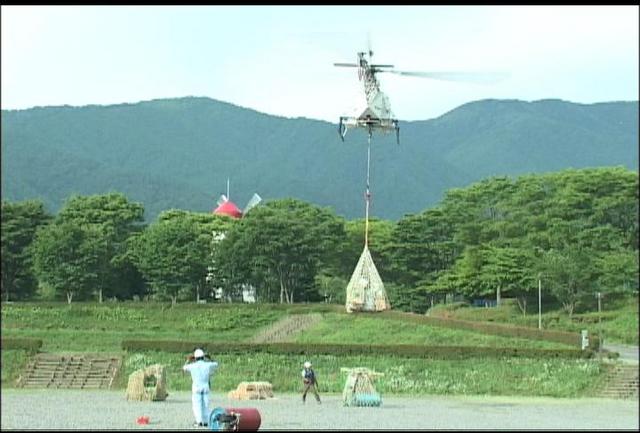 西駒山荘へ荷上げ