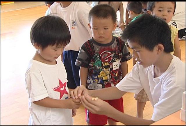 高遠中生が園児と交流