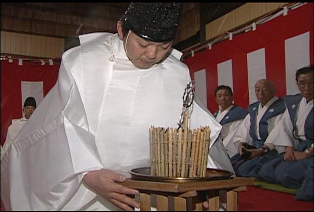 南宮神社　お筒粥の神事