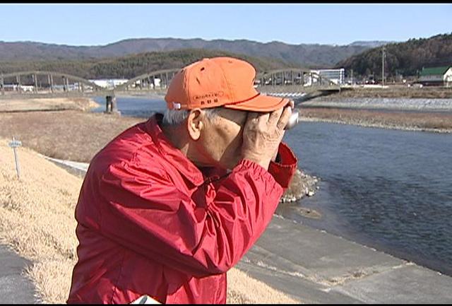 鳥インフルエンザ　野鳥監視強化