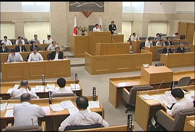 浜岡原発の廃炉などを求める議員提出議案が、全会一致で可決