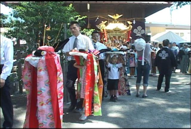 雨乞いの行事　鹿頭踊り奉納