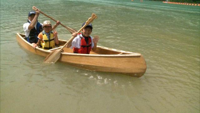 伊那の家族3組カヌー進水式