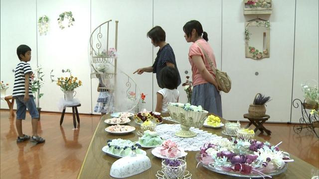 パン粘土の花展