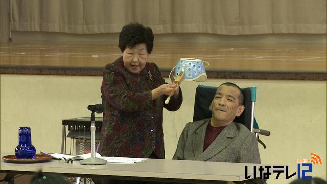 唐澤浩さんが高遠中で講演