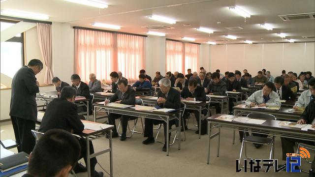 高遠城址公園　咲き始めから有料に