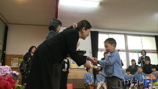 伊那西部保育園で巣立ち式