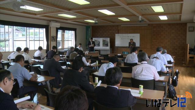 ニホンジカ生息調査　中央アルプスにセンサーカメラ設置