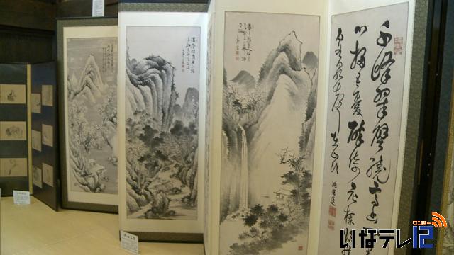 会員所蔵の書画屏風展