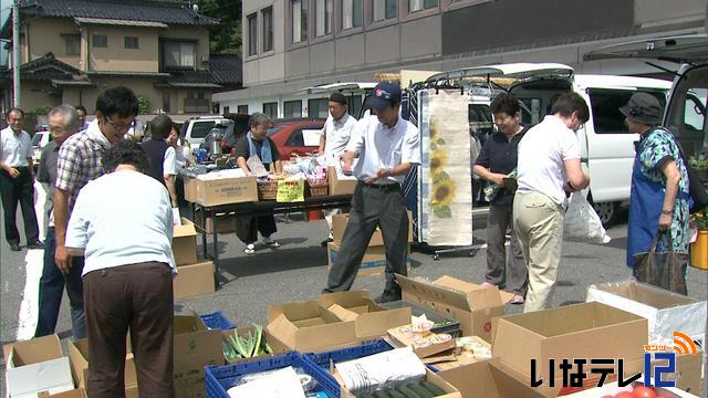 高齢者買い物支援　移動販売試行