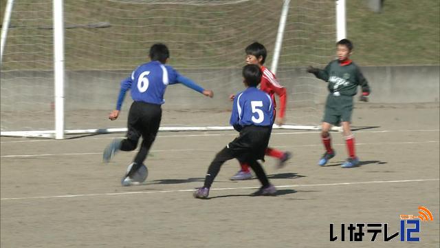 南箕輪FCjrが村長杯で優勝