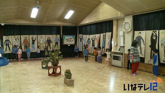 竜北保育園で園児の作品などを展示