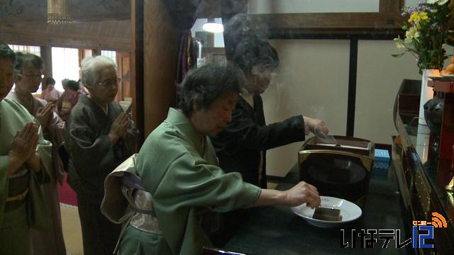 常円寺で針供養