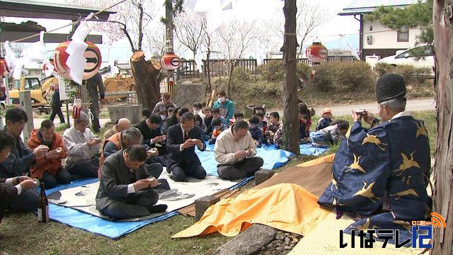 水に感謝　御子柴艶三郎の水神宮で祭典