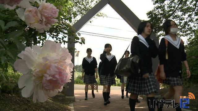 衣替え　夏服で登校