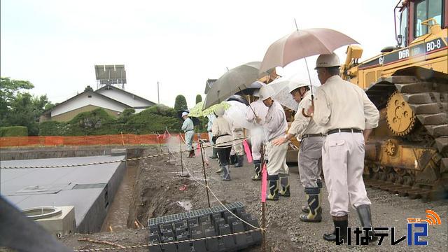 仮称・東箕輪保育園を町議が視察