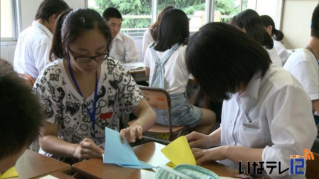 中国の中学生が伊那中訪問