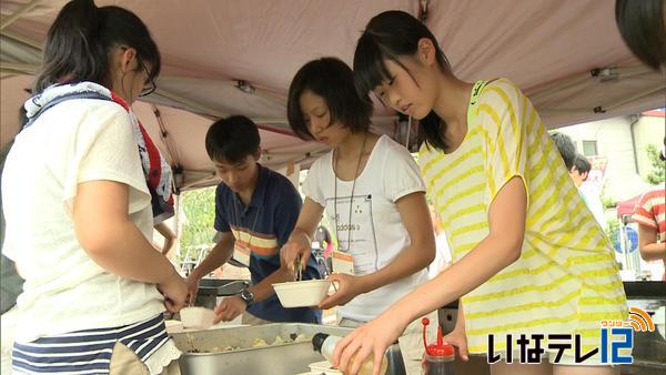 伊那中生ローメンでギネス挑戦めざし調理