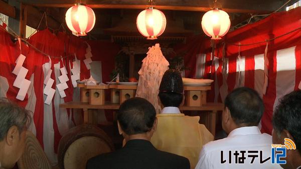 松島神社で蚕玉祭・二十二夜祭