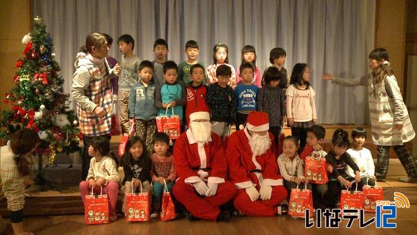 上の原保育園クリスマス会　サンタクロース登場